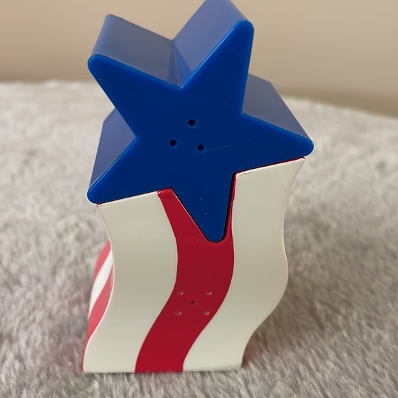 Patriotic Star & Stripes salt & pepper set Nwot - Picture 5 of 5